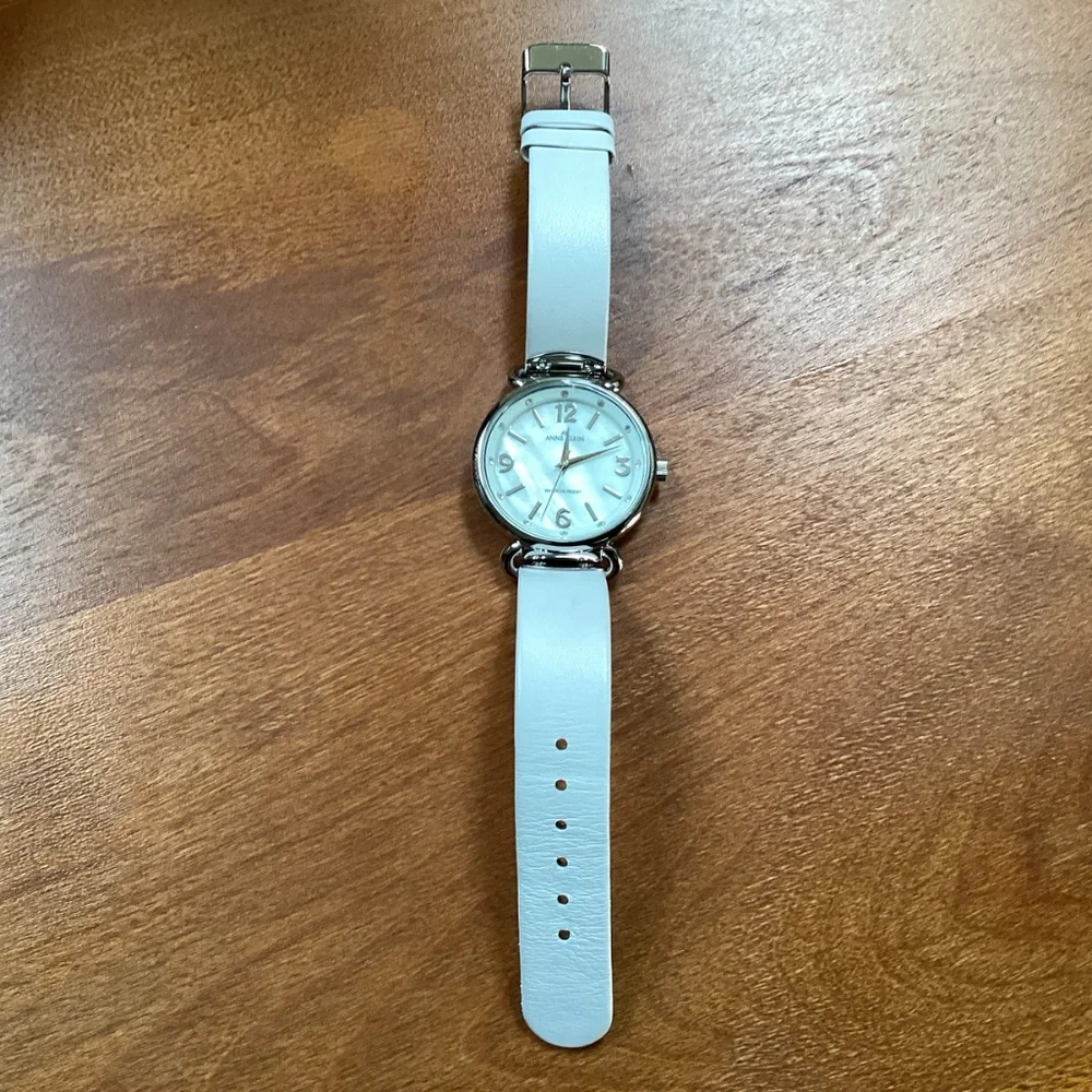 Anne Klein new $50 business